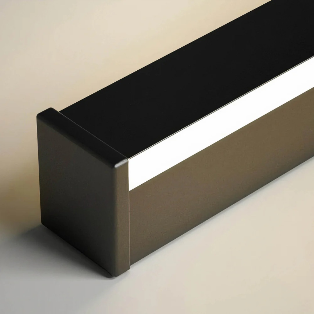 London Light Bar - Black
