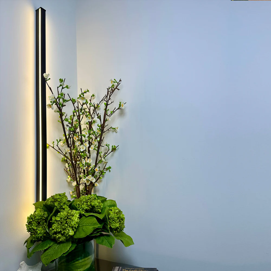 London Light Bar - Black